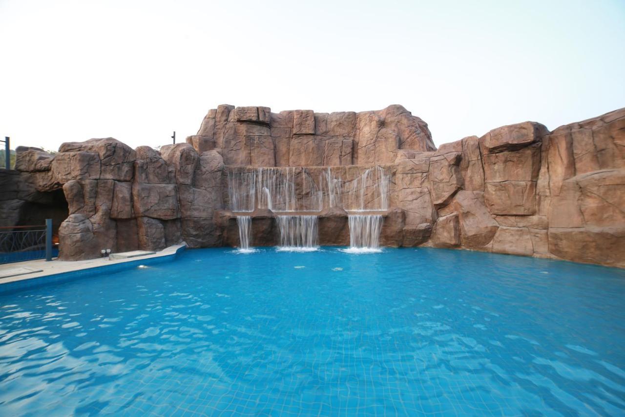 Отель Club Mahindra Assonora Экстерьер фото