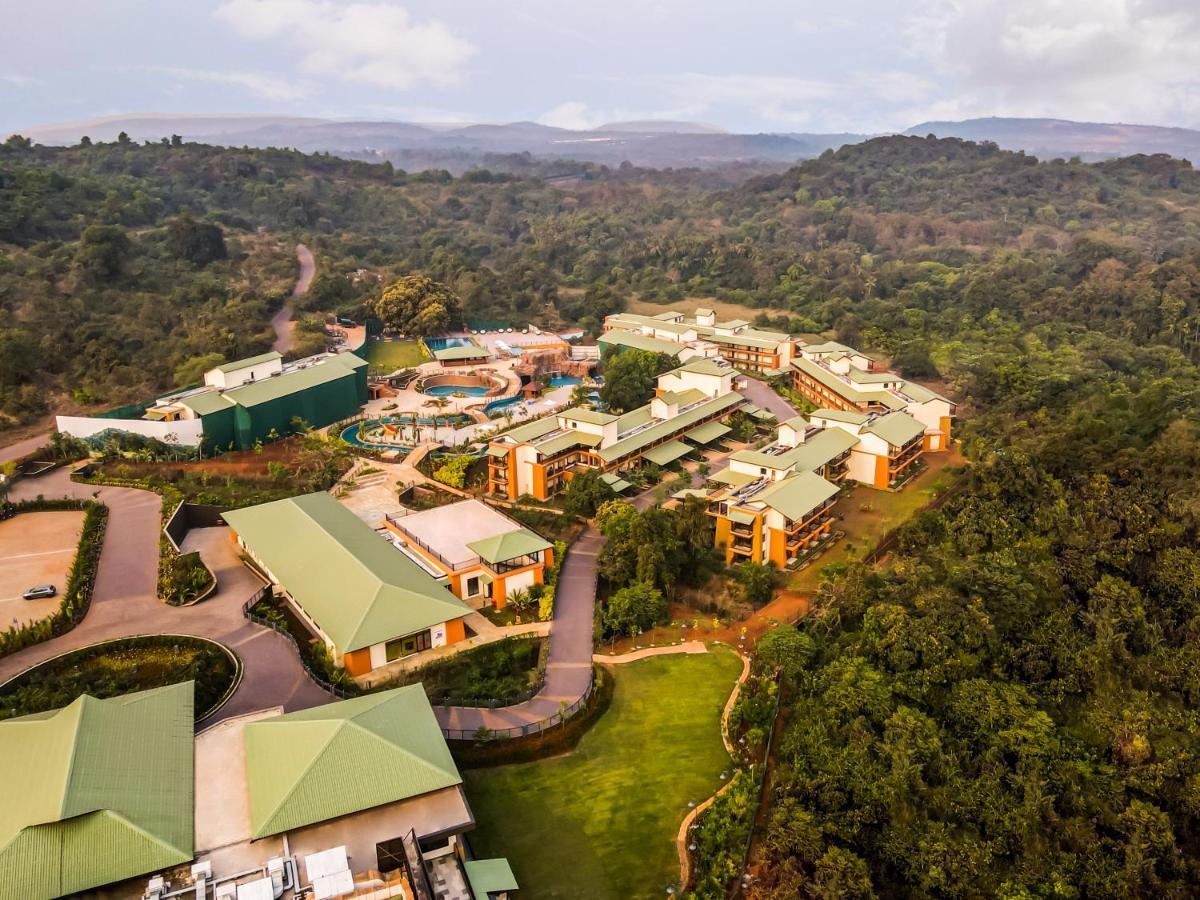 Отель Club Mahindra Assonora Экстерьер фото